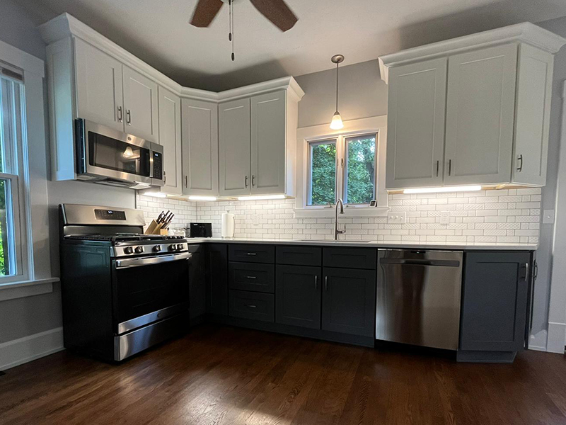 Two-Tone Shaker Kitchen